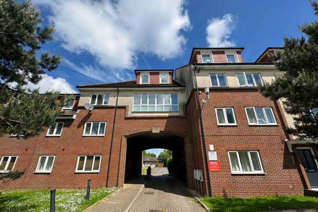 Flat 2, Addis House, Southampton photo 4