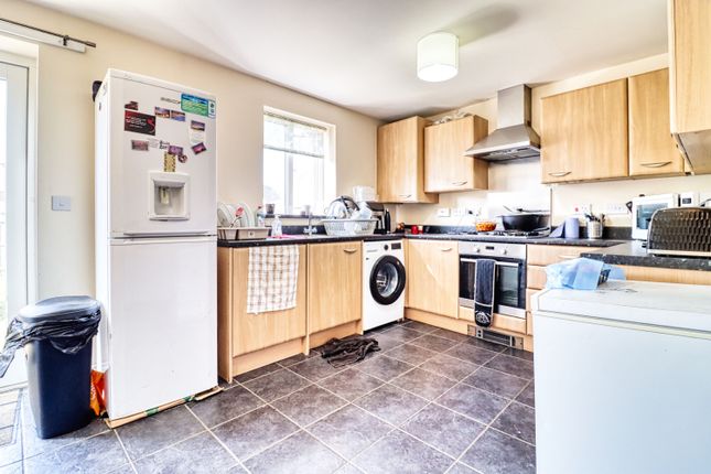 37, Wenford, Milton Keynes photo 3