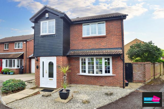 Thumbnail Detached house for sale in Broadhurst Drive, Kennington, Ashford, Kent