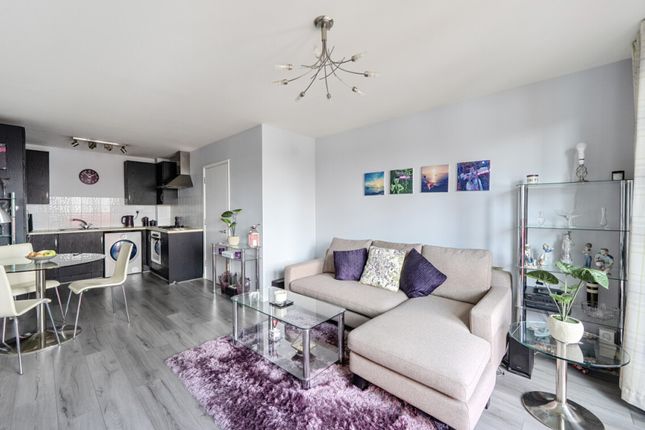 48 Warton Road, Stratford photo 3