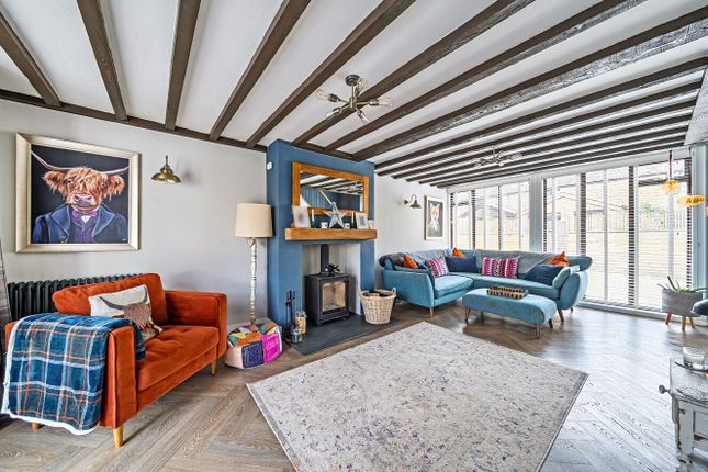 6 Portman Court,, East Chinnock, Somerset photo 3
