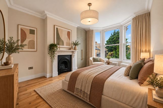 Flat 1, 17 Cardwell Road, London photo 4