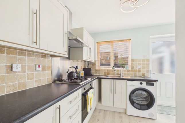 9 Basil Drive, Beverley, East Riding of Yorkshire photo 3