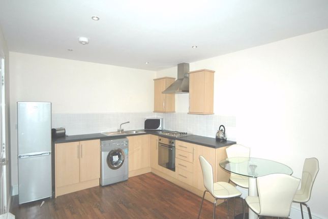 Flat 3, 220-221, High Street West, City Centre, Sunderland photo 2