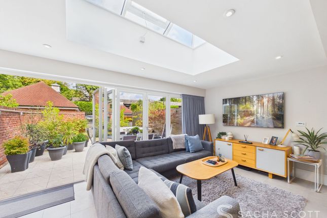 12 Kingswood Park Bonsor Drive, Tadworth photo 4
