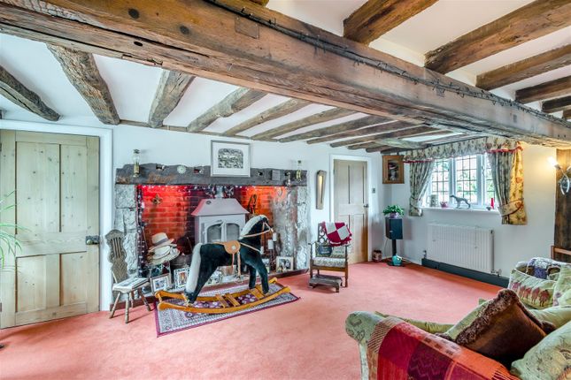Martins Farm House, Heath Road, Maidstone photo 2