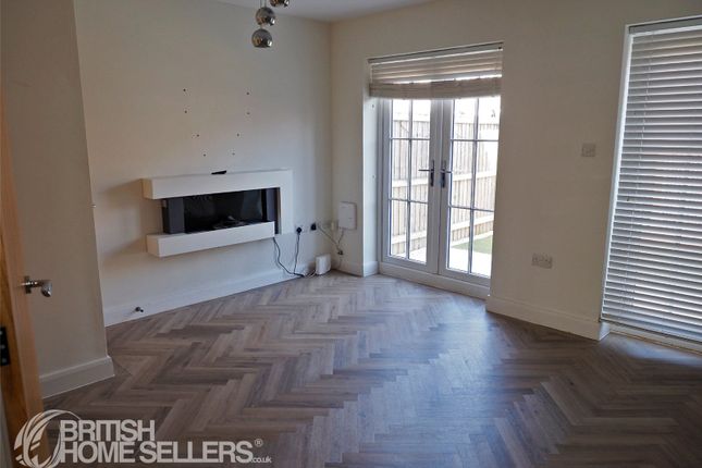 12, Wharf Crescent, Doncaster photo 4