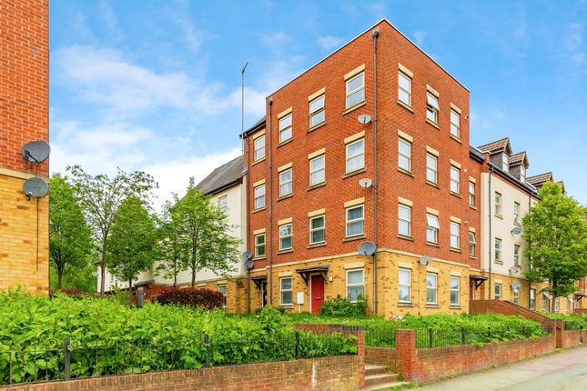Thumbnail Flat for sale in The Embankment, Wellingborough