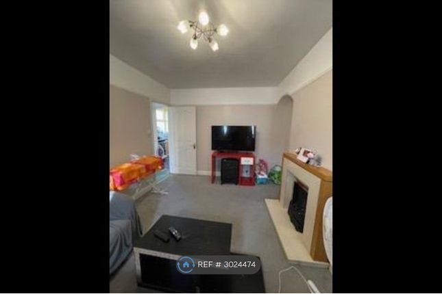 Alexandra Avenue, Sutton photo 5
