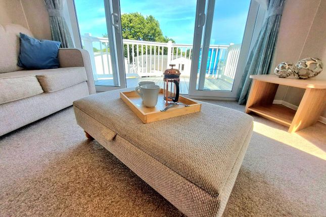 Willerby Malton, Nodes Point Holiday Park, Ryde photo 3