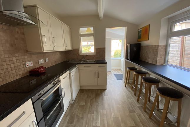 14, Victoria Street, Exeter photo 4