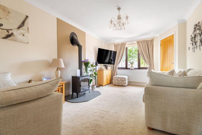 18 Biscay Gardens, Great Yarmouth photo 3