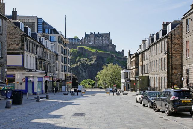Flat to rent in North Castle Street, Edinburgh