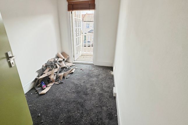 3, Gainsborough Drive, Westcliff-On-Sea photo 3