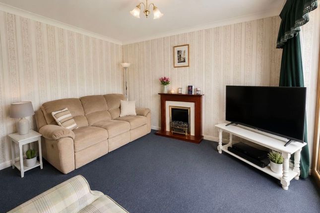 11, Highfield Close, Dereham photo 2
