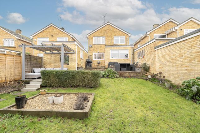 20, Dacre Crescent, Kimpton photo 4