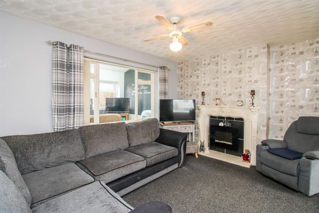 1, Main Street, Pontefract photo 4