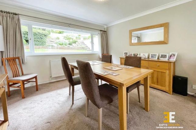 57, Bryn Castell, Conwy photo 4
