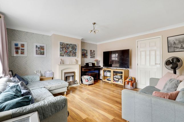 142 Queens Bower Road, Nottingham photo 4