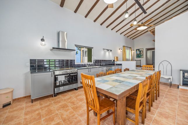 Villa for sale in 8100 Alte, Portugal