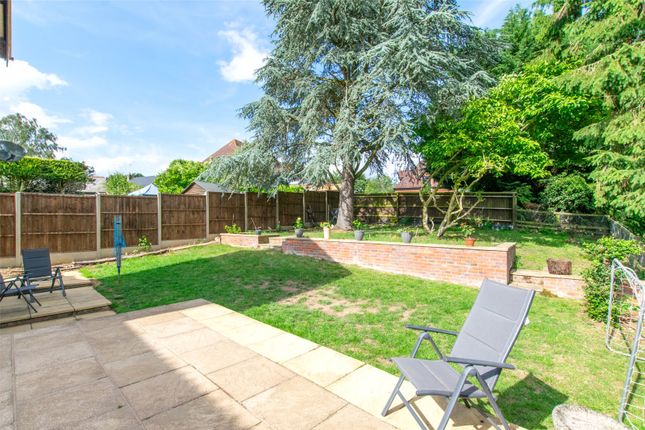 Detached house for sale in High Road, Soulbury, Buckinghamshire