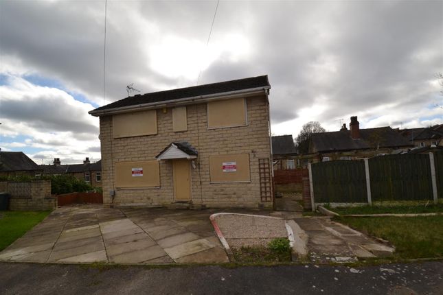 Thumbnail Detached house for sale in Summerbridge Close, Carlinghow, Batley