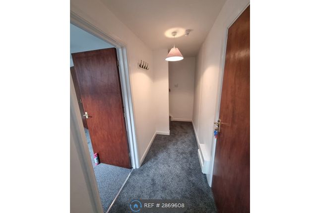 Flat, Wormgate, Boston photo 4