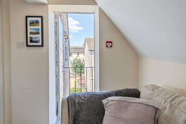 8, Alexander House, High Street, Corsham photo 4