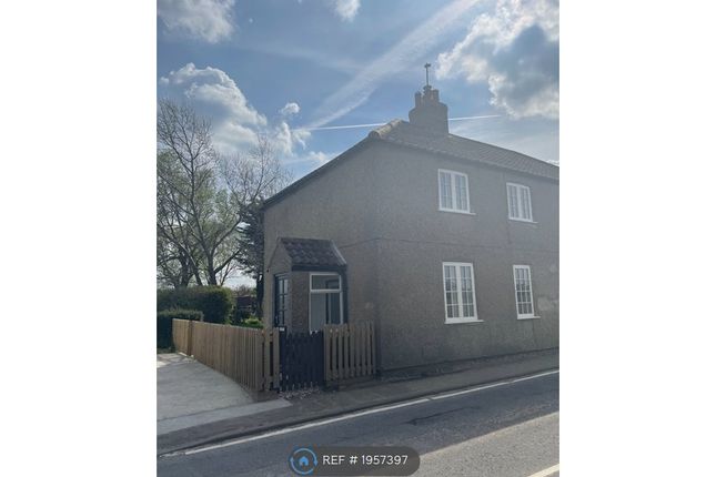 Semi-detached house to rent in Chalk Hill Road, Croxton, Ulceby