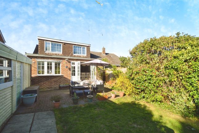 2-bed bungalow on 12, Renshaw Drive, Swadlincote, £220,000