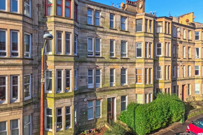 Thumbnail Flat for sale in Skirving Street, Shawlands, Glasgow