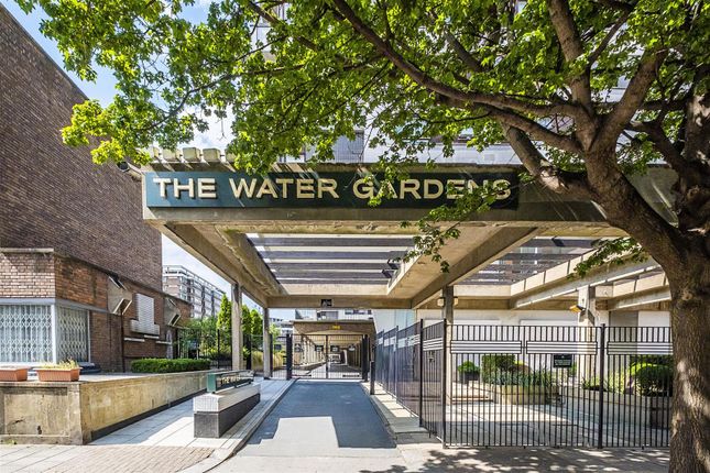 Flat for sale in The Water Gardens, Burwood Place, London