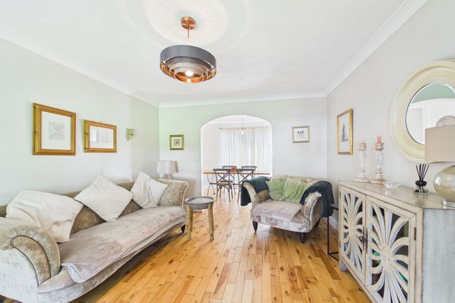 16 Cameron Way, Glasgow photo 2