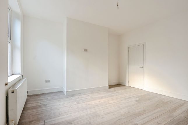 20, Gordon Street, Colne photo 3