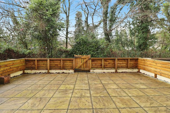21, Lanelay Park, Pontyclun photo 3