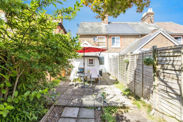 12, Hazelwick Road, West Sussex photo 2