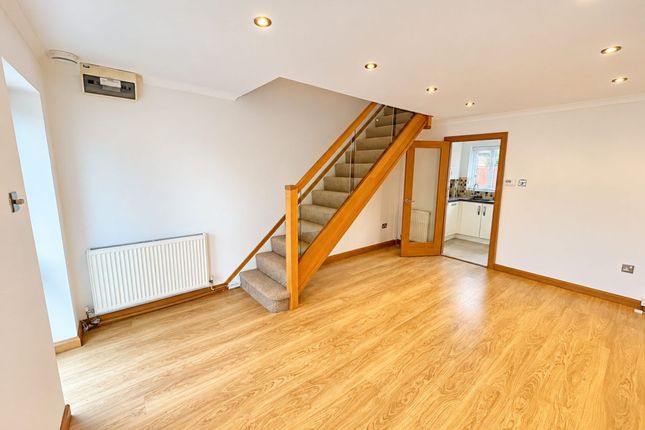 30 Plas St. Andresse, Penarth photo 4