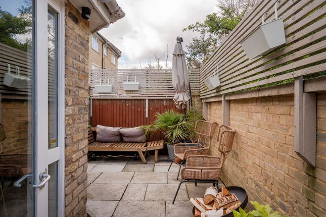 End terrace house for sale in Drapers Road, London