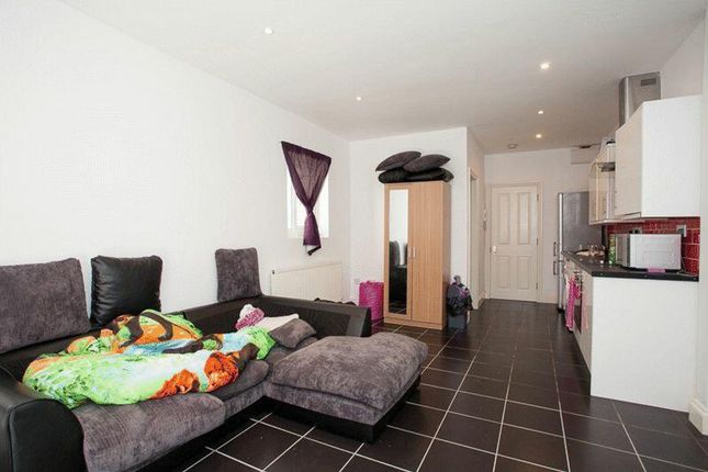 Flat for sale in Heygate Avenue, Southend-On-Sea