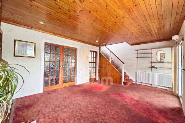 16, Antonine Road, Glasgow photo 3
