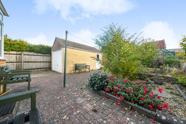 15, Moor Barton, Corsham photo 3