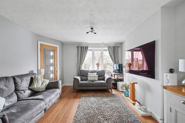 99, Bosworth Way, Nottingham photo 2