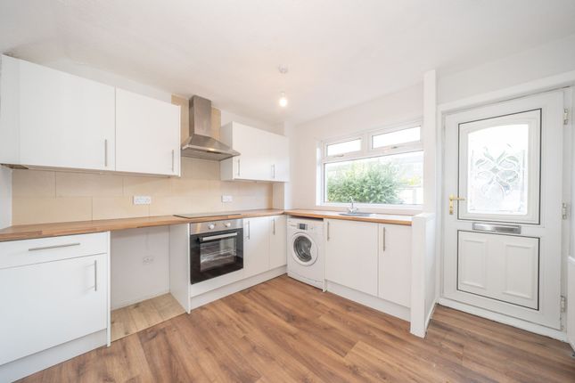 9 Thomson Grove, Broxburn photo 3