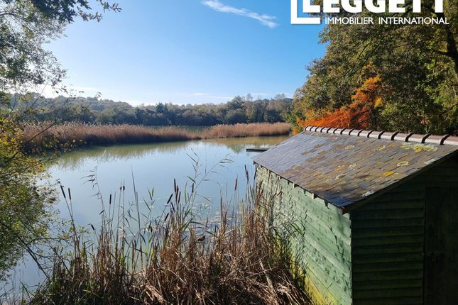 Thumbnail Land for sale in Langon, Ille-Et-Vilaine, Bretagne