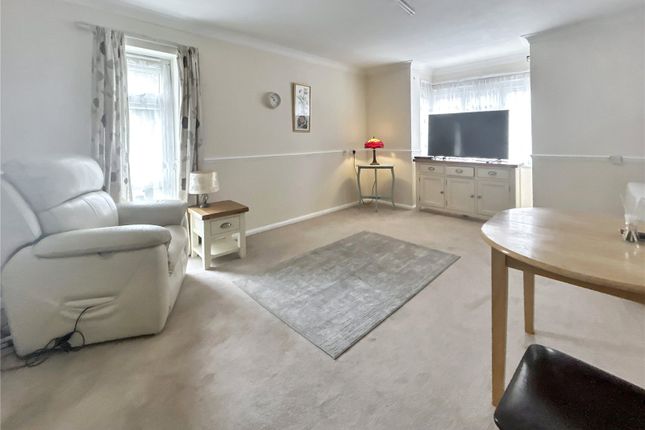 4 Fountain Court,, Bowes Close, Sidcup photo 2