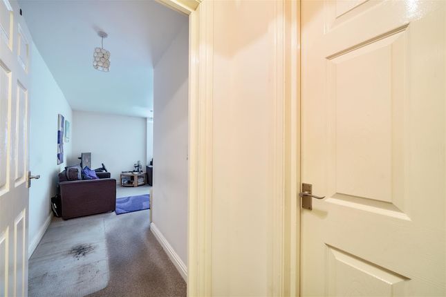 Apartment, 6, St. Helens Court, Swansea photo 4