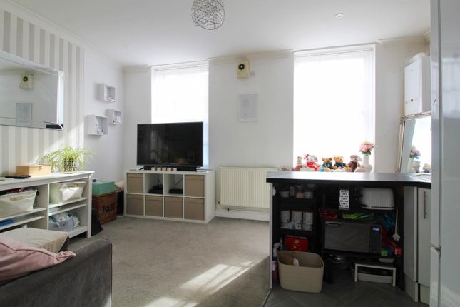 11C, High Street, Biggleswade photo 2