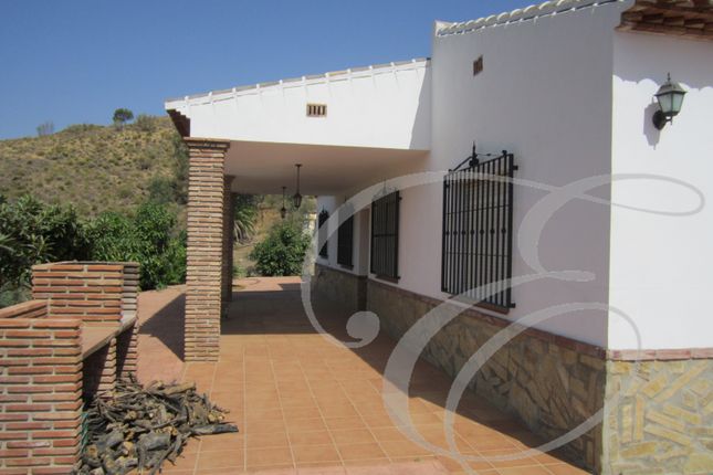 Thumbnail Country house for sale in Rubite, Axarquia, Andalusia, Spain