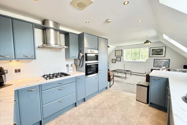 6, Saxby Court, Nottingham photo 3