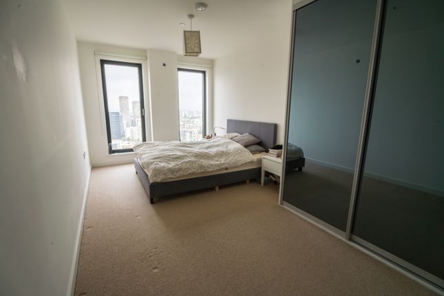 Flat to rent in Legacy Tower, 88 Great Eastern Road, London